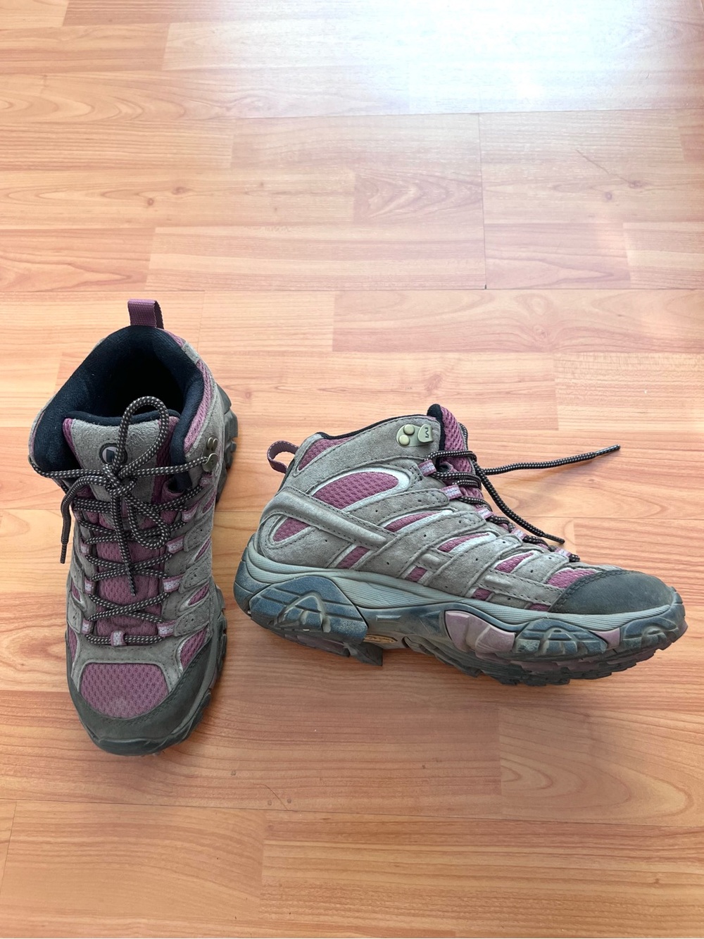 Merrell Moab 2 Mid Hiking Boots